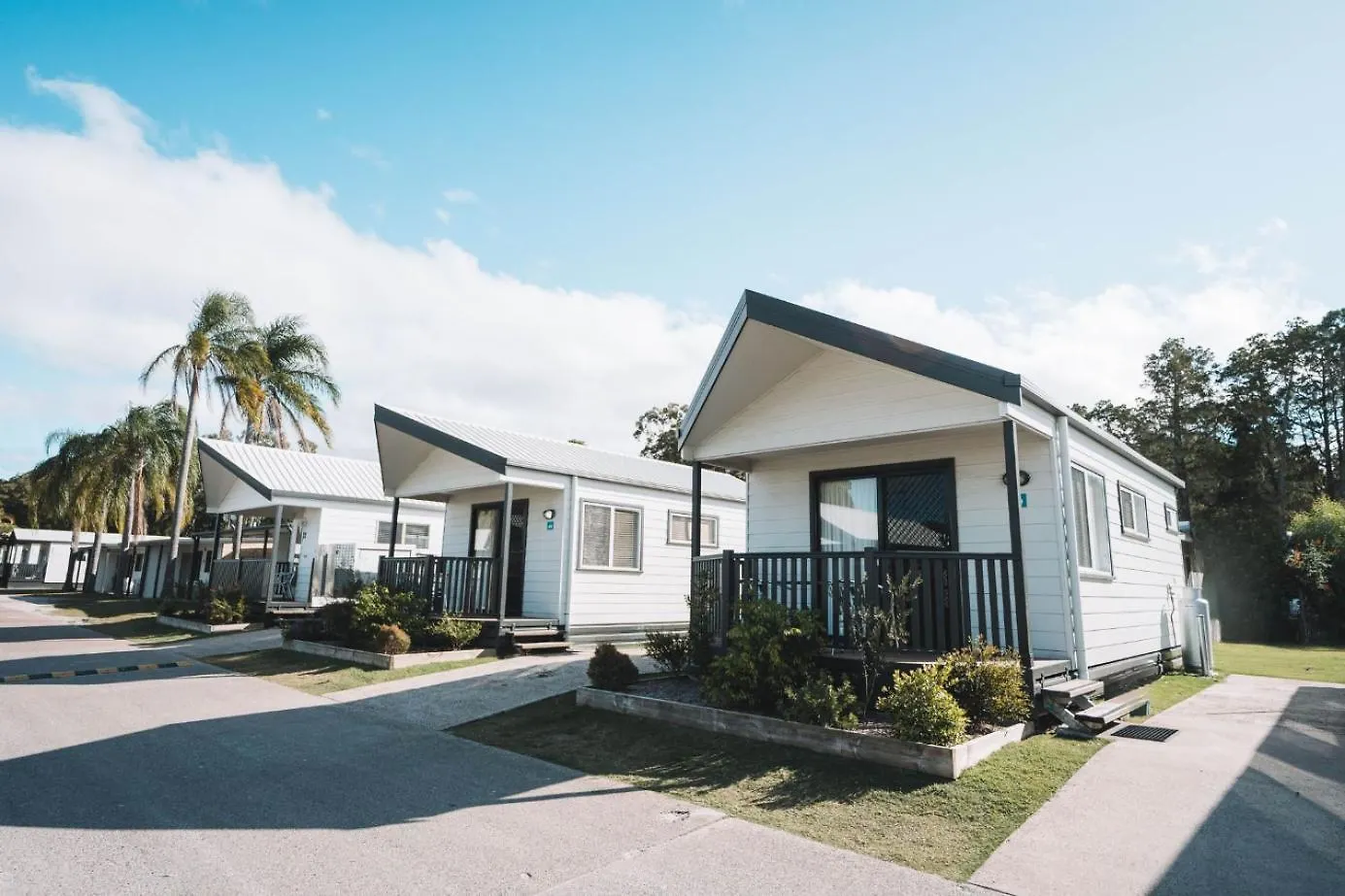 ***  Big4 Breeze Holiday Parks - Rainbow Beach Australia