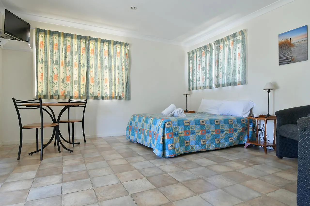 Big4 Breeze Holiday Parks - Rainbow Beach 3*,  Australia