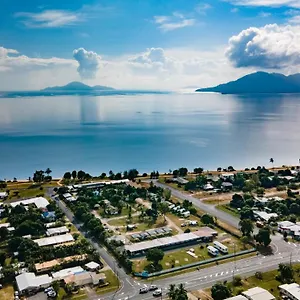 Отель Beachcomber & Tourist Park, Кардуэлл